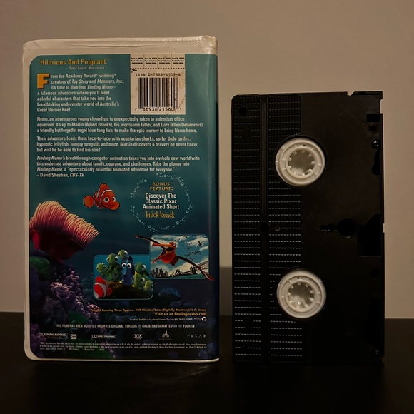 Disney Pixar’s Finding Nemo VHS - Picture 2 of 2